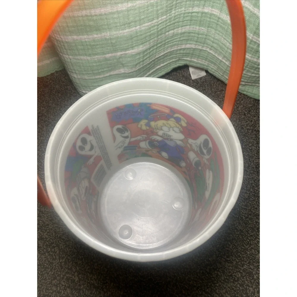 VTG 1998 Blockbuster Video Rugrats "PLAY PAK" Glow-in-the-Dark Halloween Bucket - Picture 6 of 10